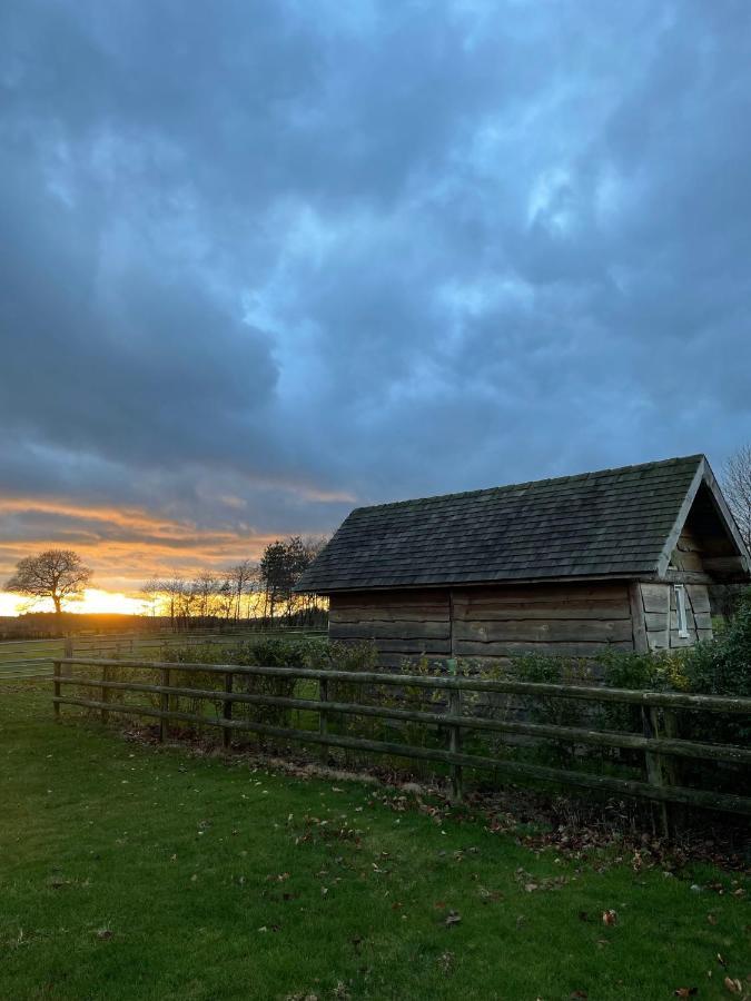 The Hat'S Hut Mixbury Eksteriør billede